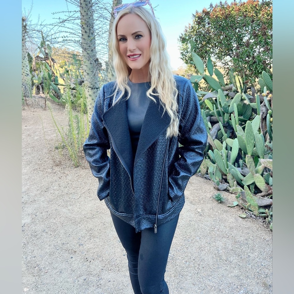 🆕 NEW Diane Gilman Navy Blue Bonded Faux Leather Textured Ponte Moto Jacket M